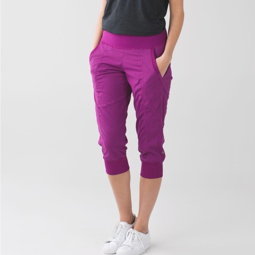 Lululemon Athletica Purple Cropped Pants